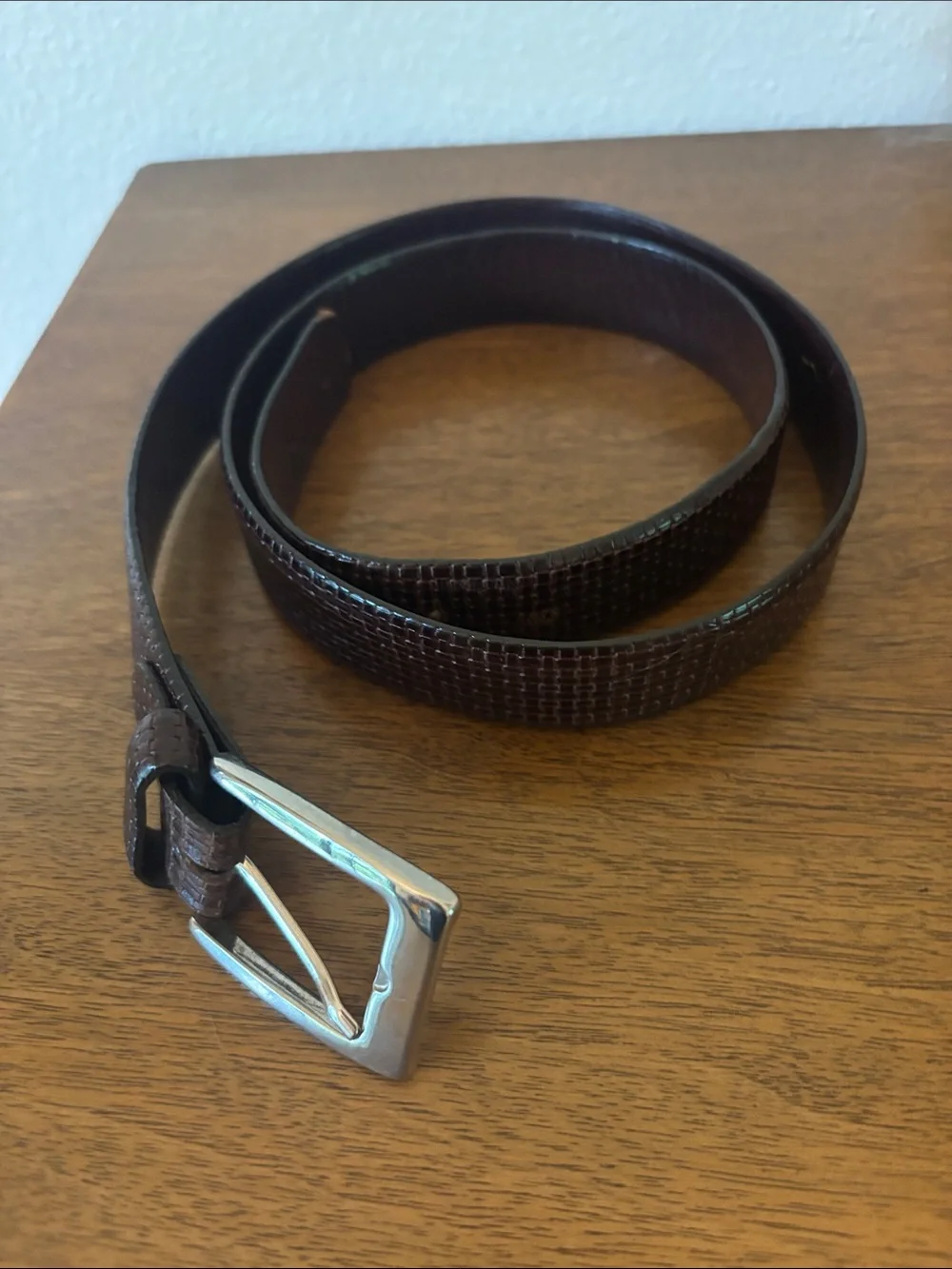 Men's Textured Dark Brown Leather Belt w/ Silver Buckle made in Italy fits 36-38